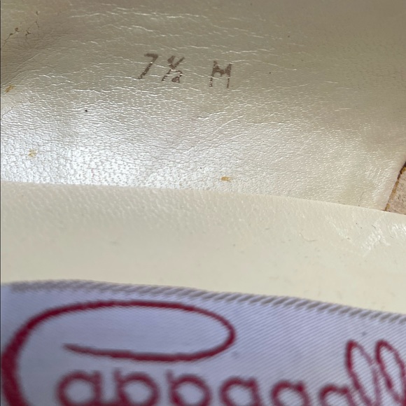 Vintage 60’s mustard yellow Pappagallo kitten heel pumps, size 7.5 - Picture 10 of 11